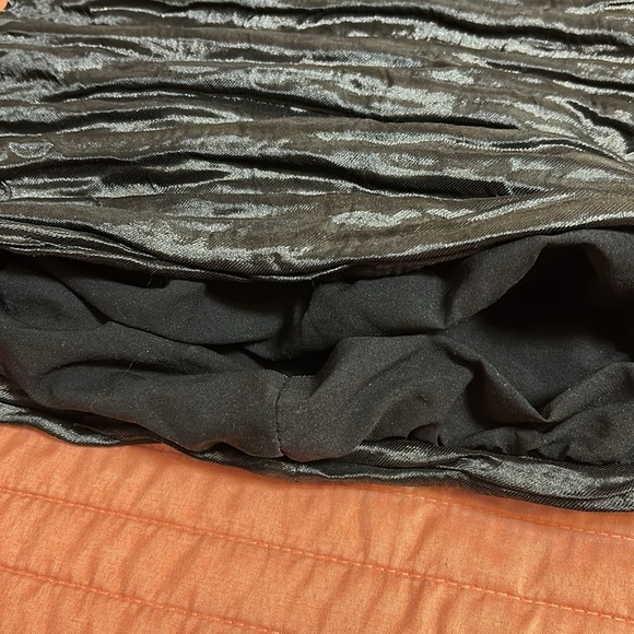 Nicole Miller Metallic Sleeveless Ruched Cocktail Dress, size 0 - Picture 14 of 16